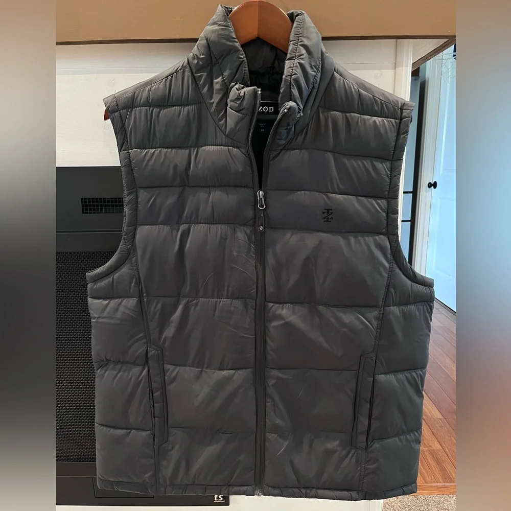 IZOD Advantage Performance puffer mens large vest Gray EUC